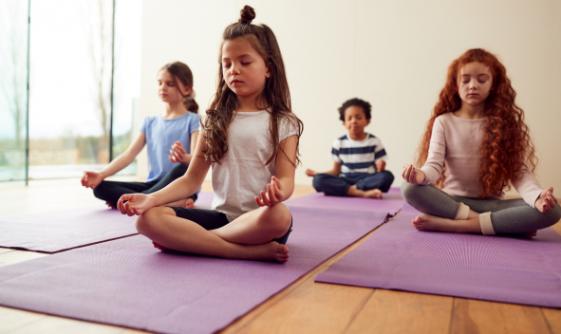 coach et yoga pour enfant